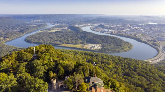Cómo abrir un negocio de turismo en Tennessee